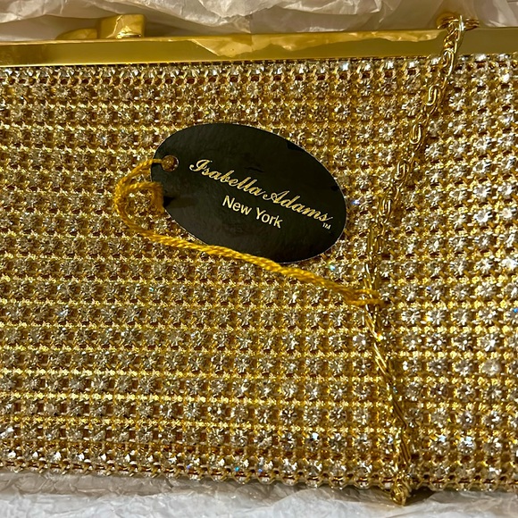 Isabella Adam’s - Picture 5 of 6